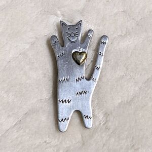Vintage Silvertone Cat Brooch with Goldtone Heart
